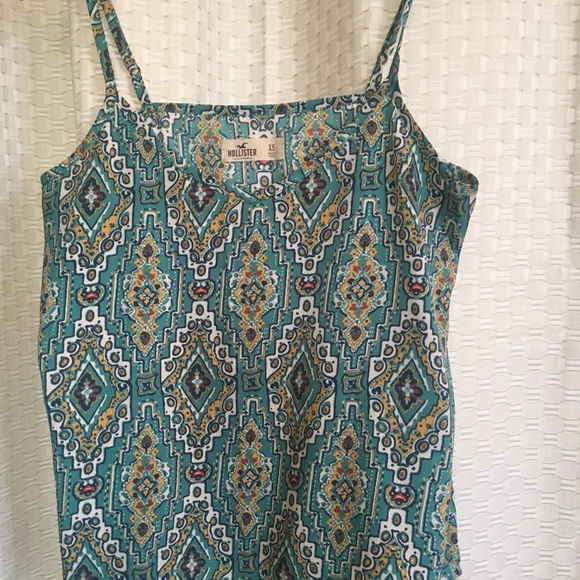 ☀️Bundle of 2 Hollister cami tops! - Picture 5 of 7